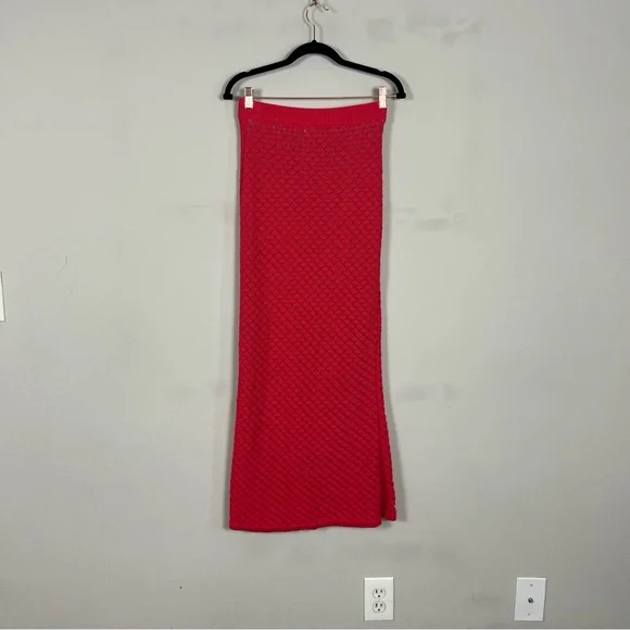 MESHKI GIULIANA KNIT MAXI SKIRT IN POMEGRANATE SIZE SMALL - Picture 5 of 13